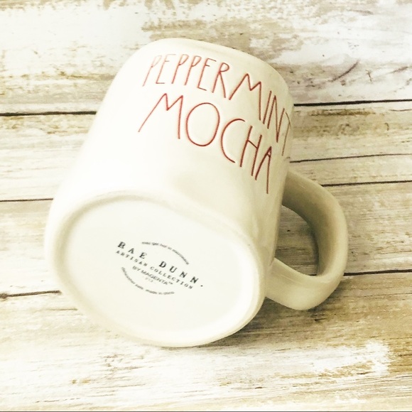 Rae Dunn PEPPERMINT MOCHA 16 Ounce Christmas Mug - Picture 6 of 8